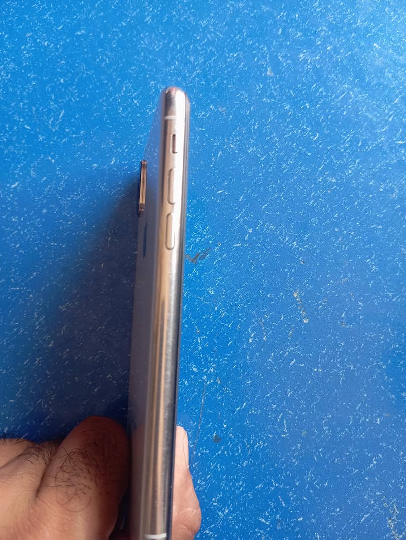Apple iPhone X 2