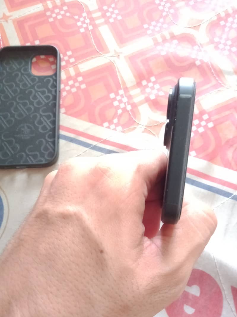 Apple iPhone 15 1