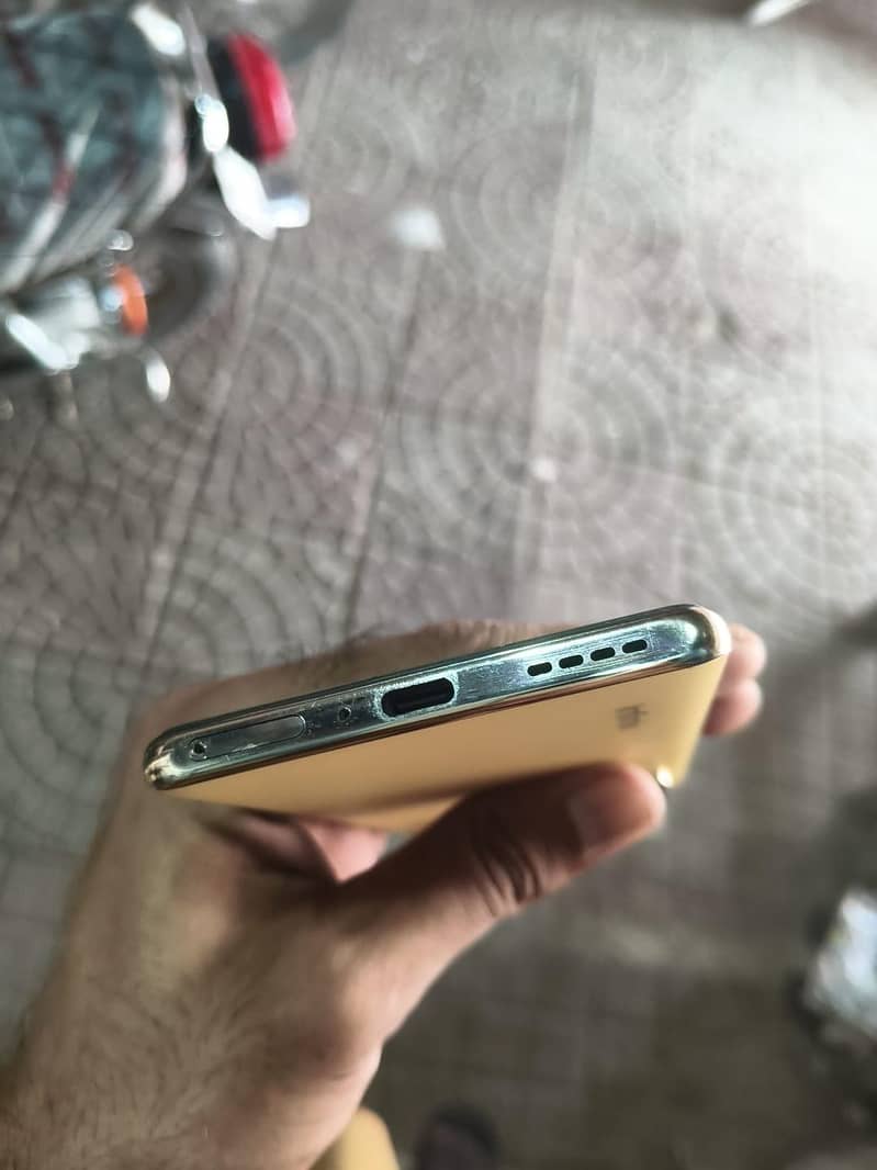 Infinix Note 40 Pro 5