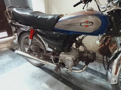 Honda CD 70 2011, rough condition