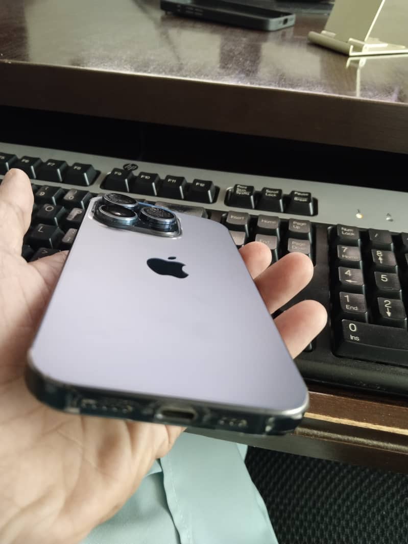 Apple iPhone 15 Pro 1