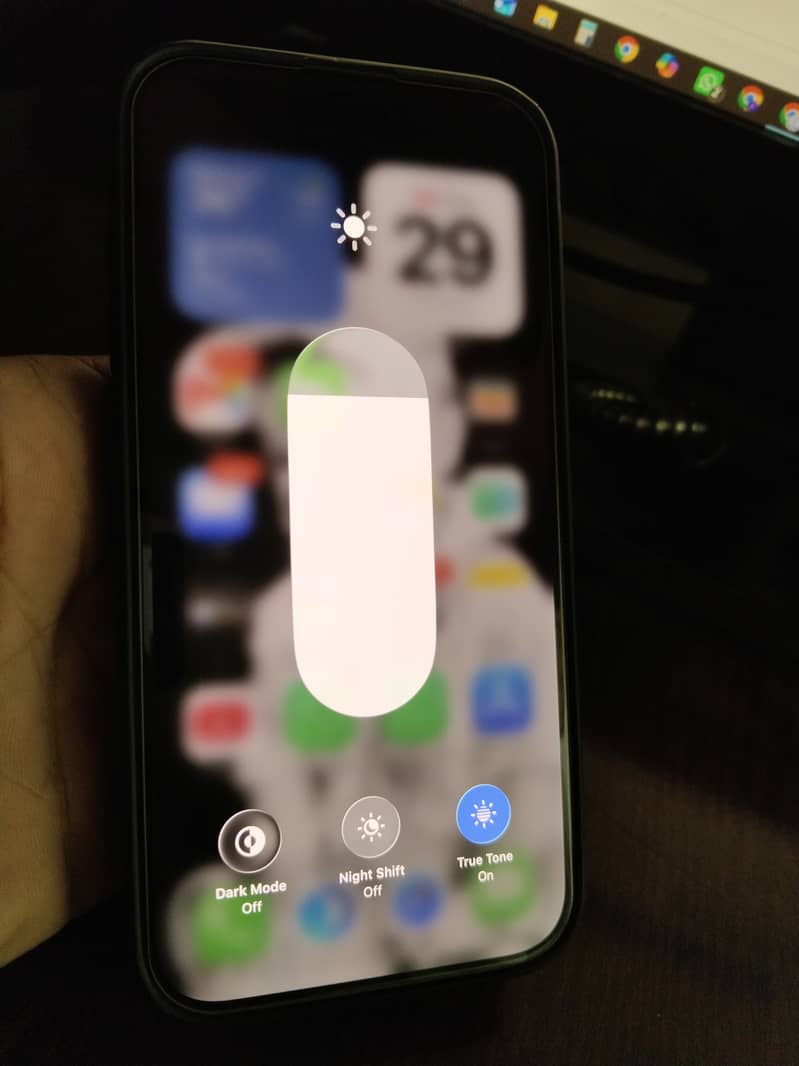 Apple iPhone 15 Pro 4