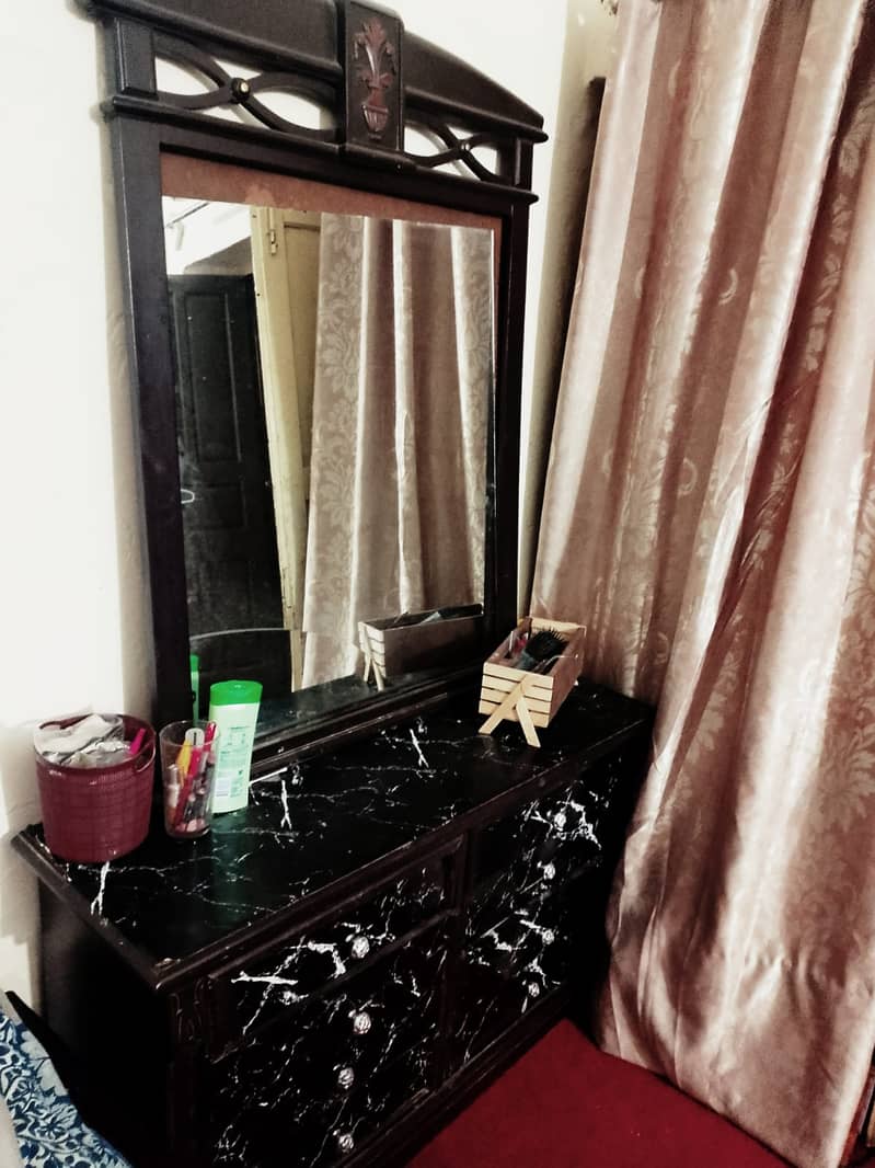 Dressing Table 1