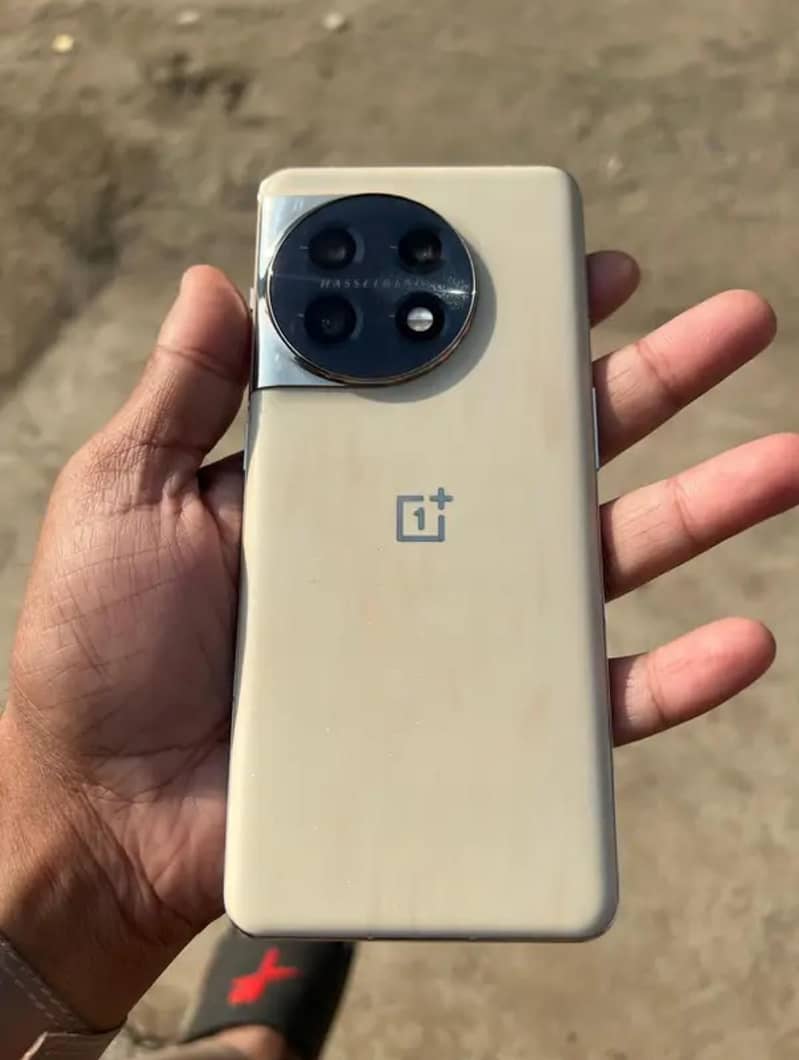 One Plus 11 7