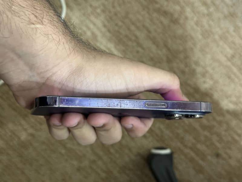 Apple iPhone 14 Pro 1