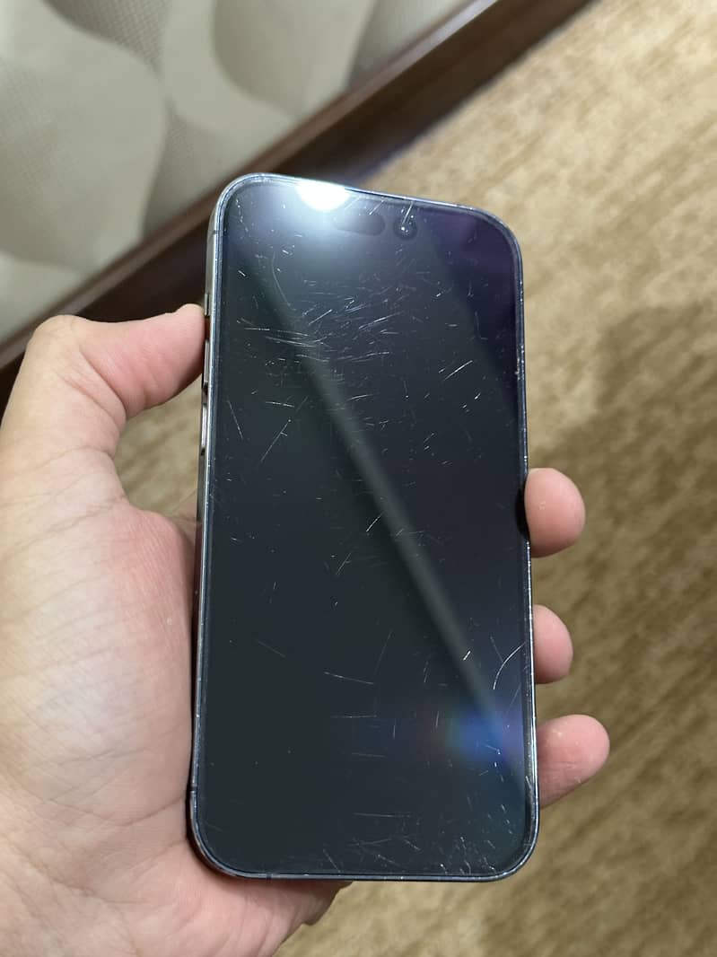 Apple iPhone 14 Pro 4