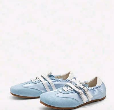 sports shoes