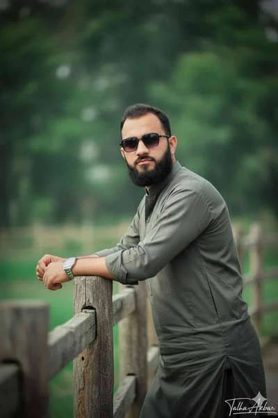Asim Akbar