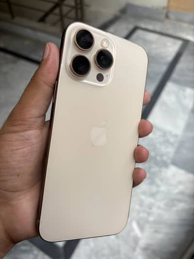 Apple iPhone 16 Pro Max
