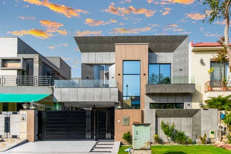 10-Marla Modern Renovated House for Sale Ideal & Hot Location