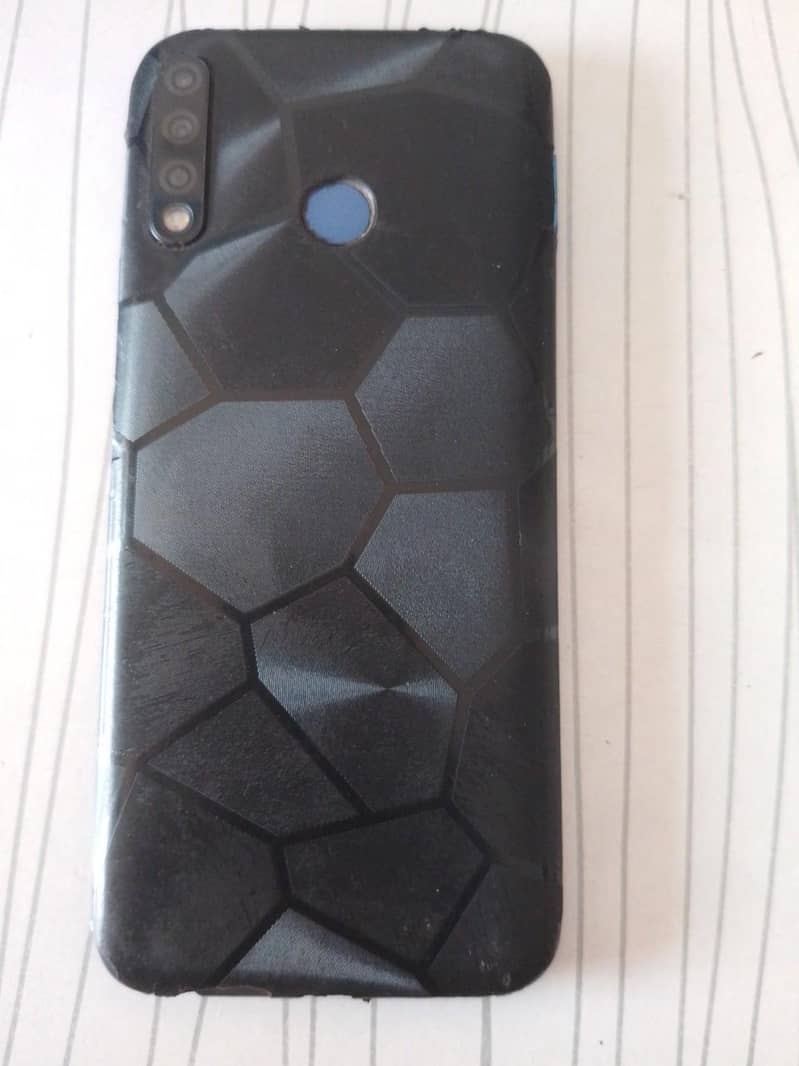 Tecno Spark 4 1