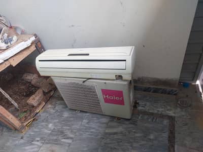 Haier AC 1.5ton good working