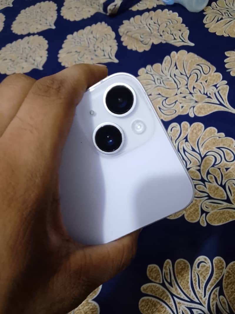 Apple iPhone 14 2