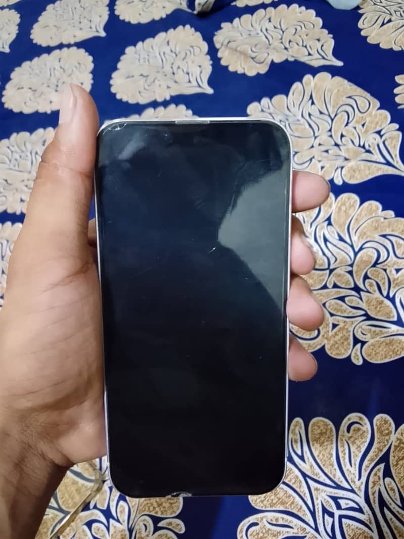 Apple iPhone 14 12
