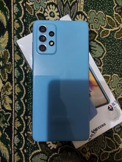 Samsung a72 8 gb / 128gb with complete box pta official approved