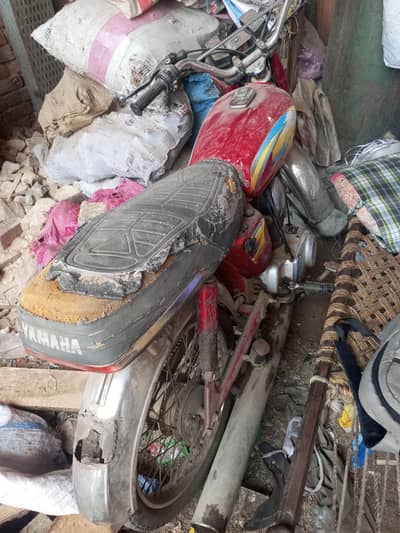 Selling Yamaha