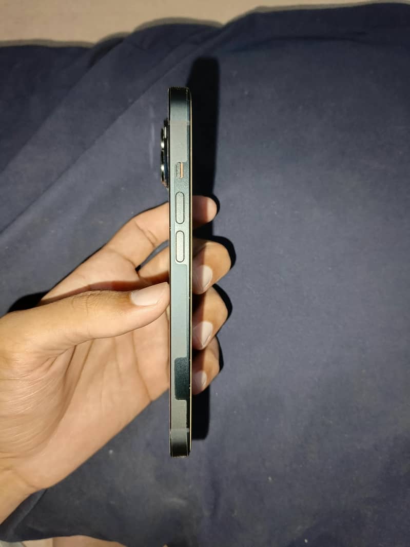 Apple iPhone 14 0