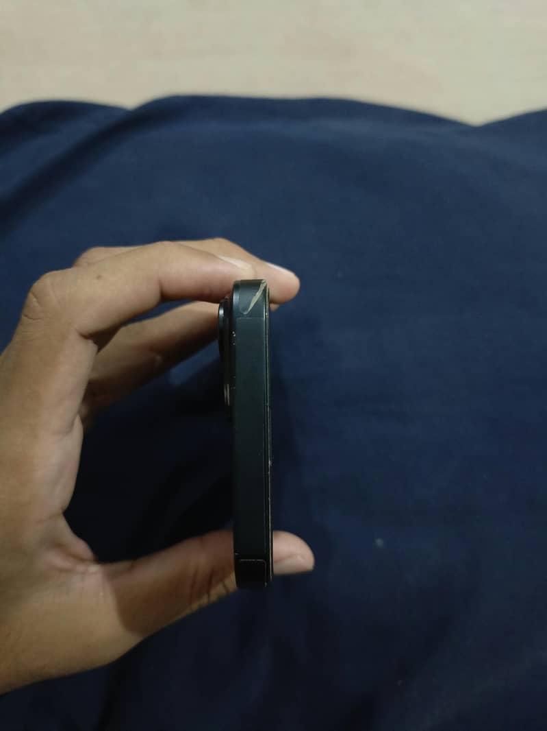 Apple iPhone 14 5
