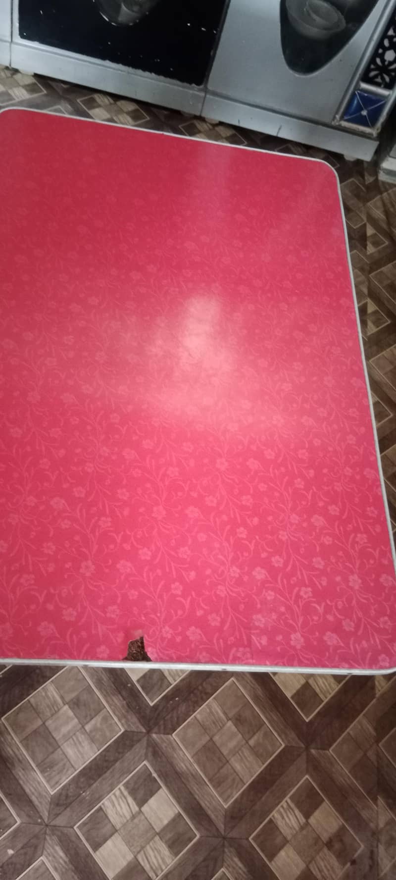 Folding Table 3