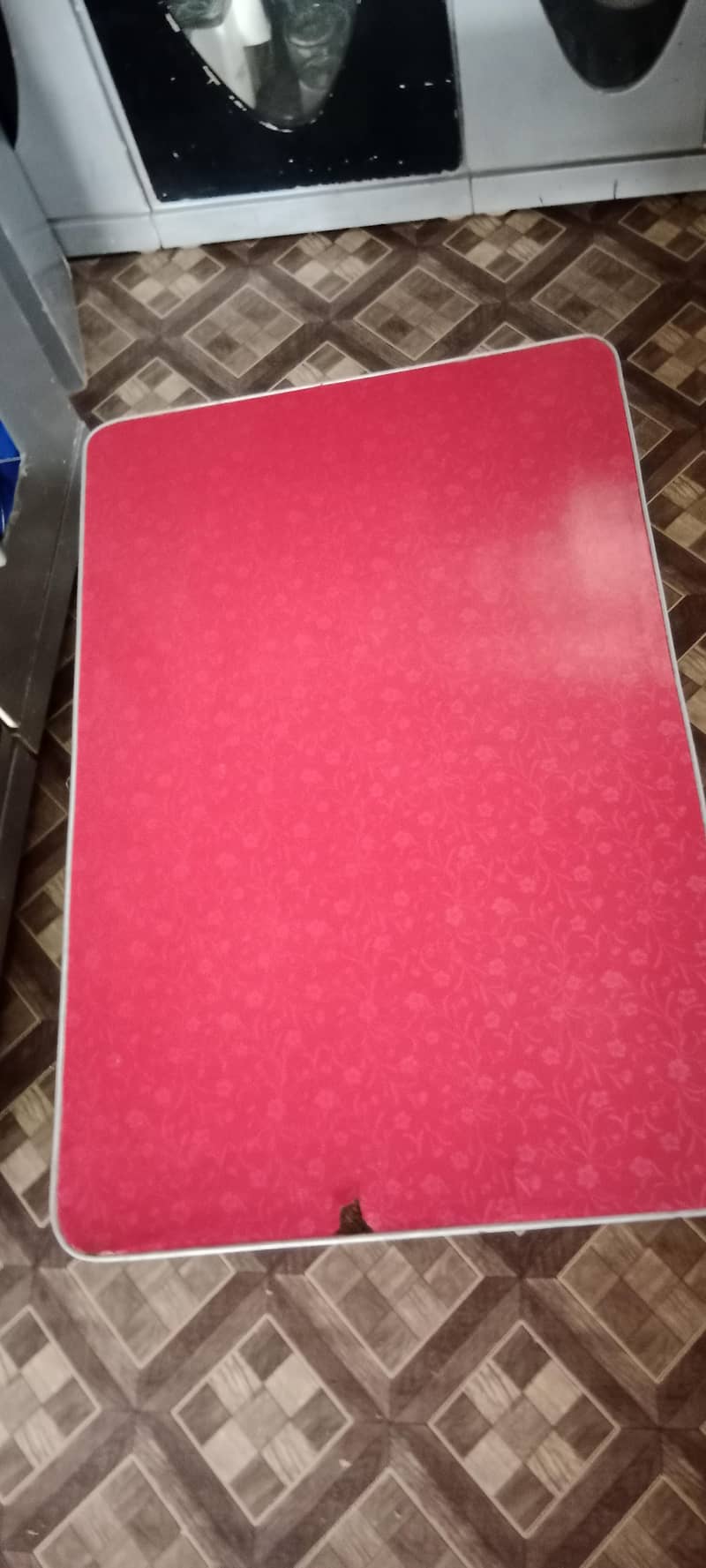 Folding Table 4