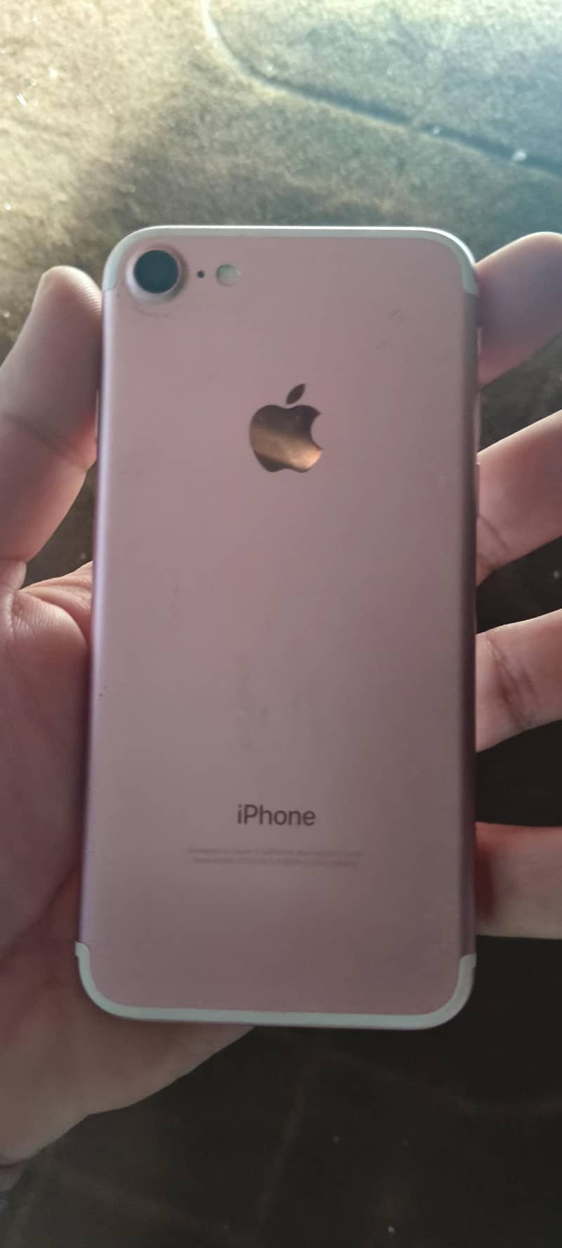Apple iPhone 7 0