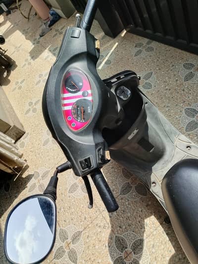Japanese Scooty 49cc