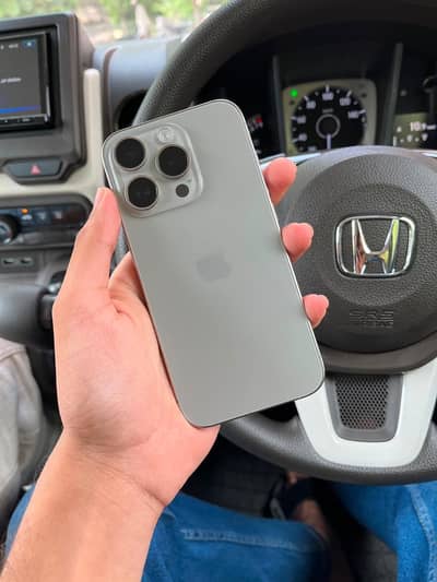 Apple iPhone 15 Pro Factory Unlock 512GB