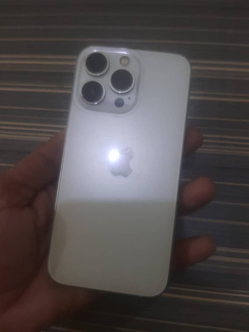 Apple iPhone 13 Pro 2