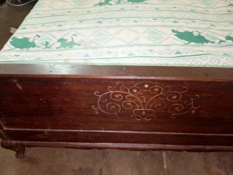 single bed 0