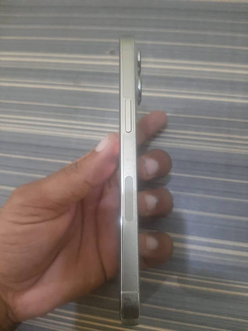 Apple iPhone 13 Pro 3