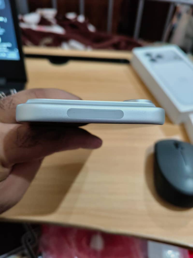 Apple iPhone 17 Pro Max 8