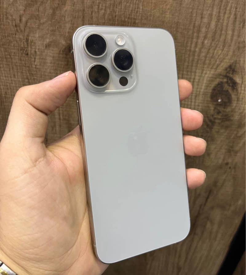15 pro max 6
