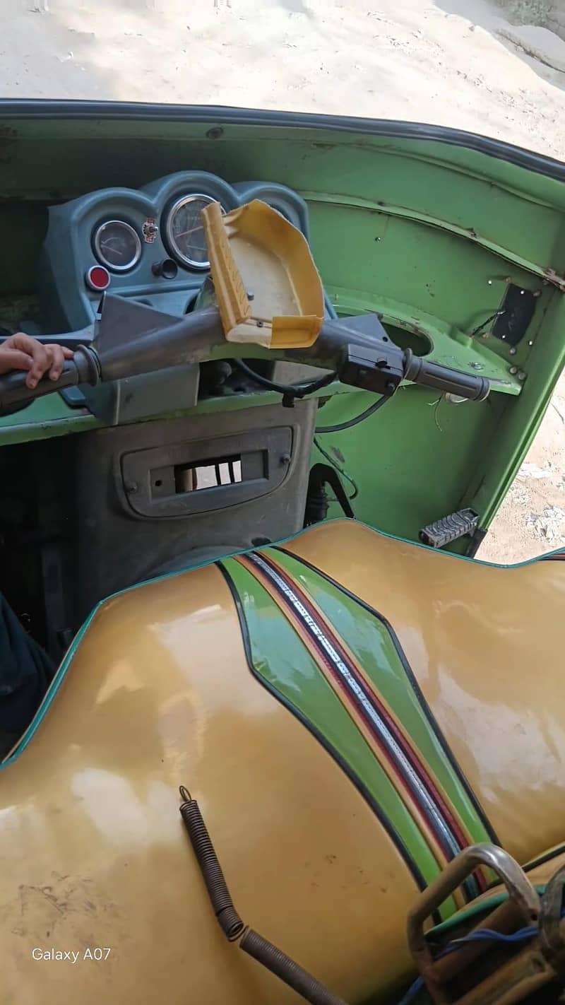 auto rickshaw 2