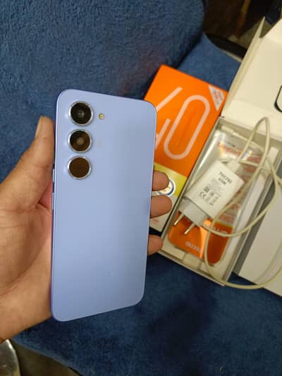 Tecno Spark 40pro 8+8.256GB lush cundio 10.10 display finger print.
