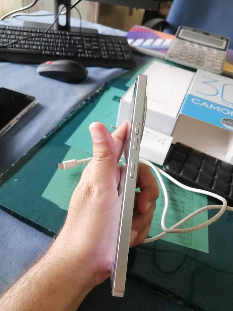 Tecno CAMON 30 Pro 2