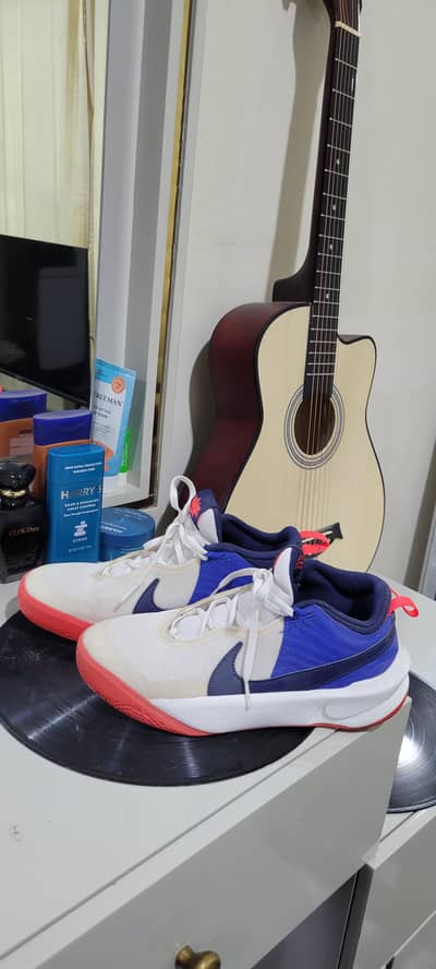 Nike Team Hustle D 10 Kids/Youth Sneakers