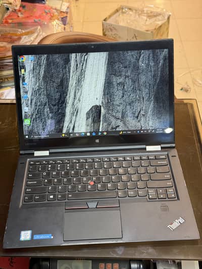 Lenovo ThinkPad X1 Yoga – i5 6th Gen