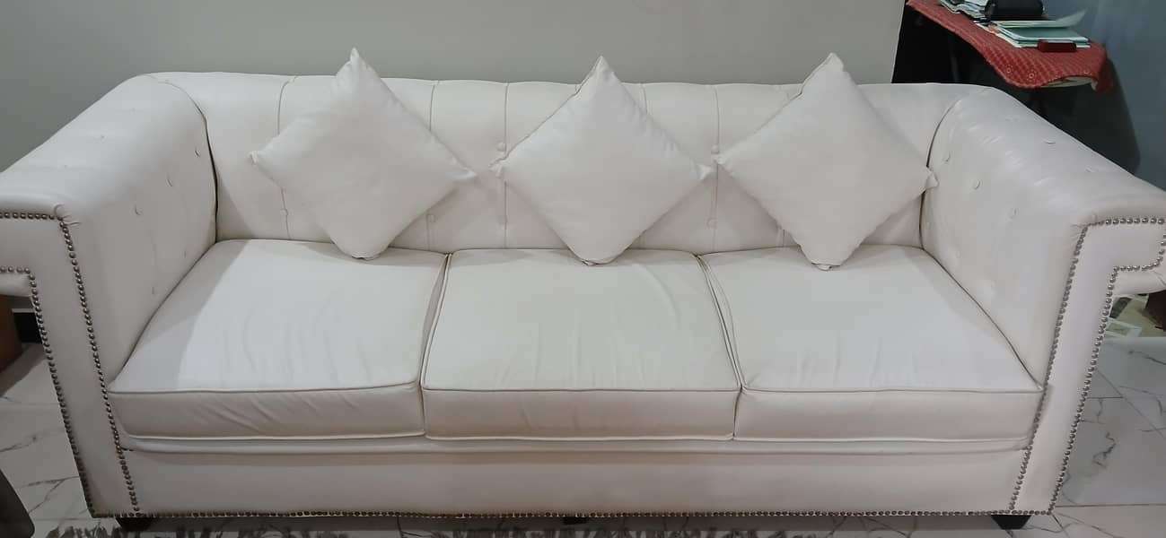 Chesterfield sofa 1