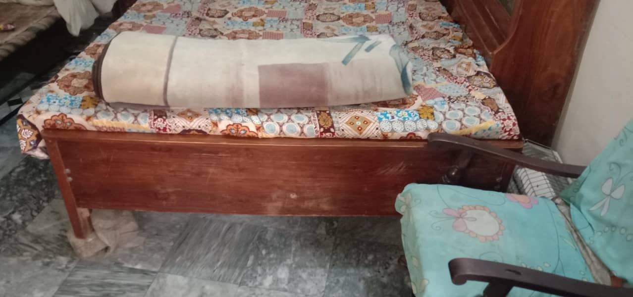 dabal bed&singaar table &show case 0