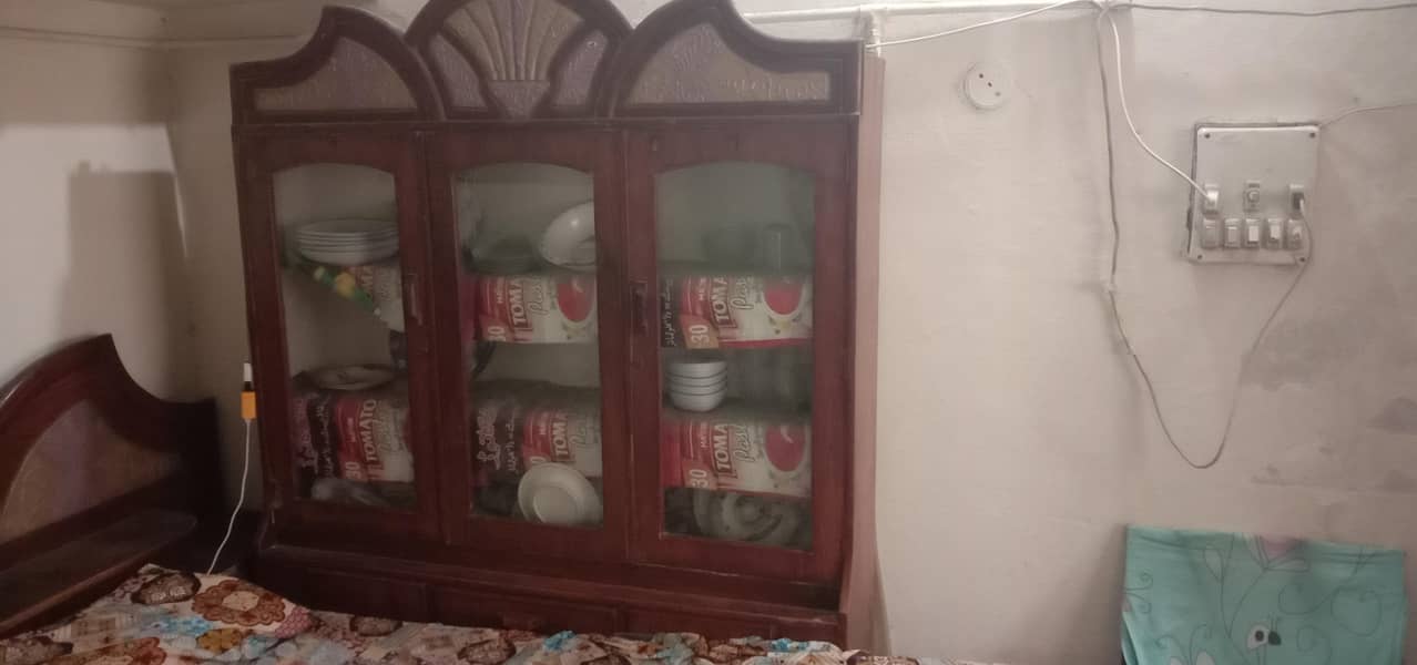 dabal bed&singaar table &show case 2