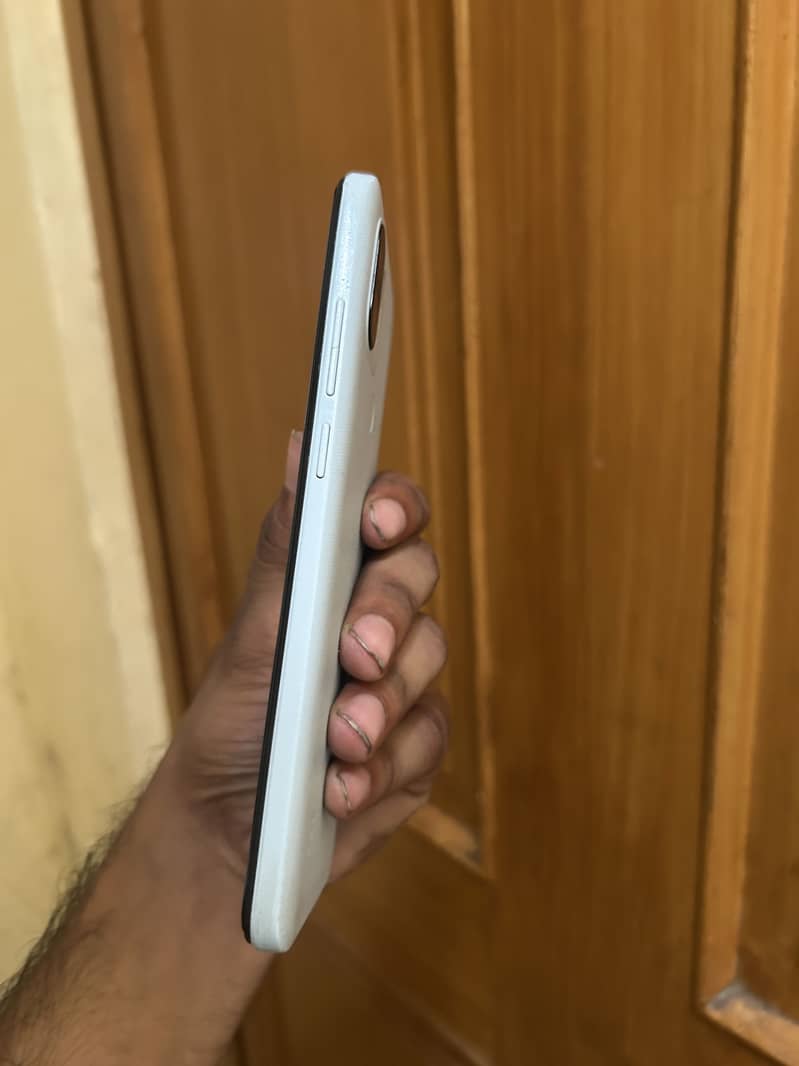 Realme A1 9