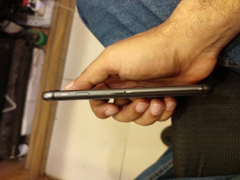 Apple iPhone 8 2