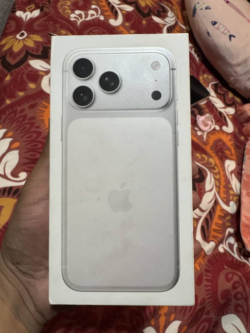 iPhone 17 Pro Max (Box Pack) 1