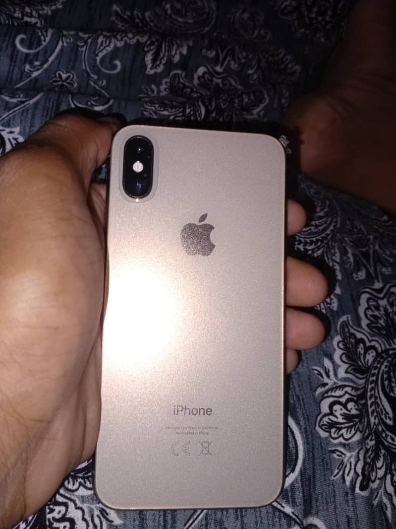 Apple iPhone XS 0