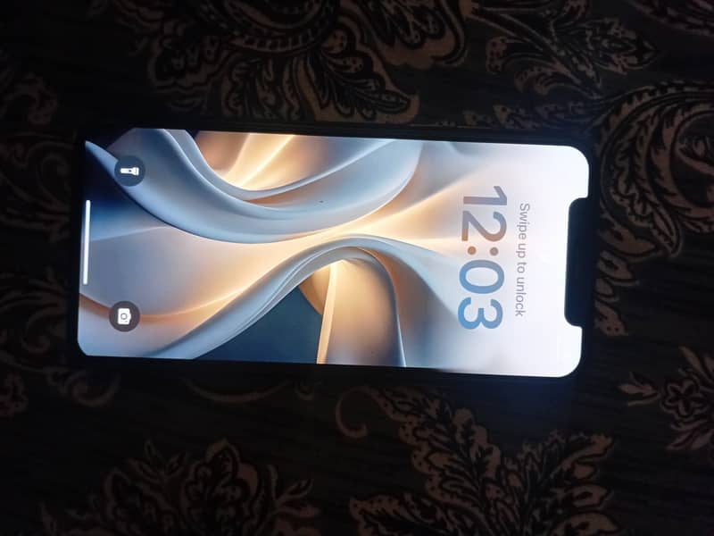 Apple iPhone XS 7