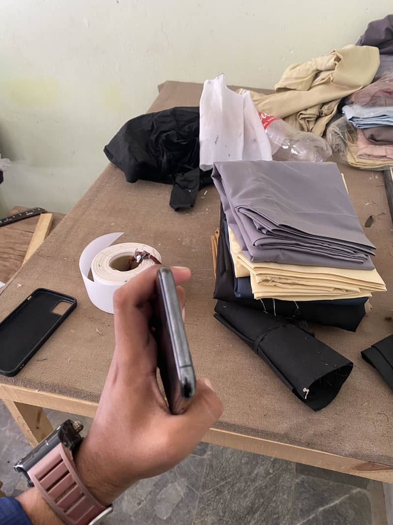 Apple iPhone 11 Pro Max 4