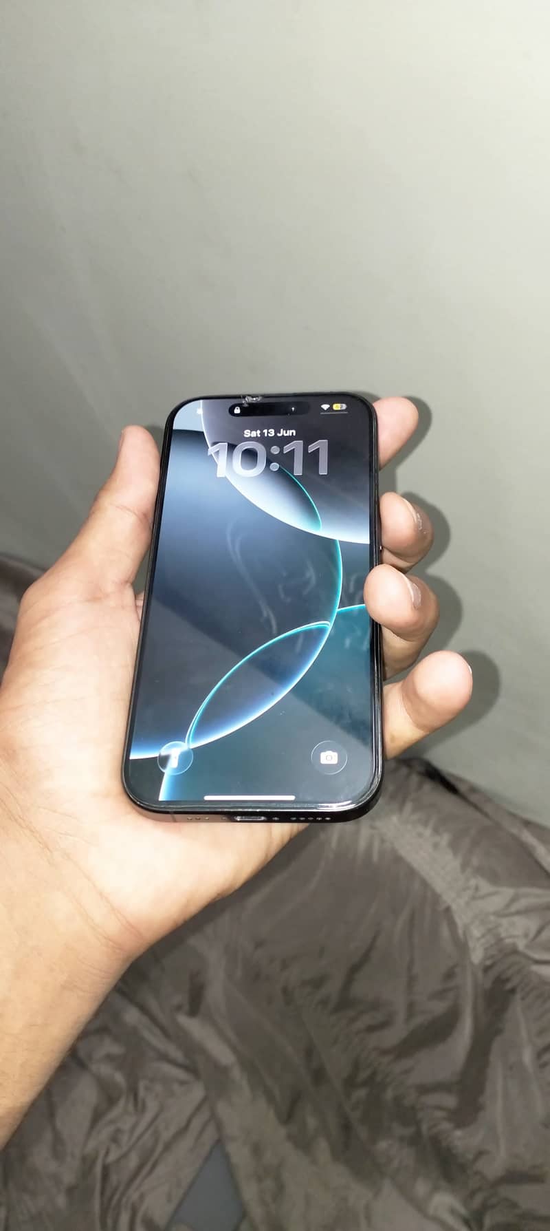 Apple iPhone 16 Pro 2