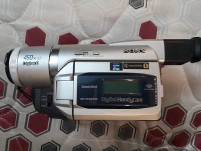 RARE Sony DCR-TRV520 Digital8 Handycam – MINT CONDITION