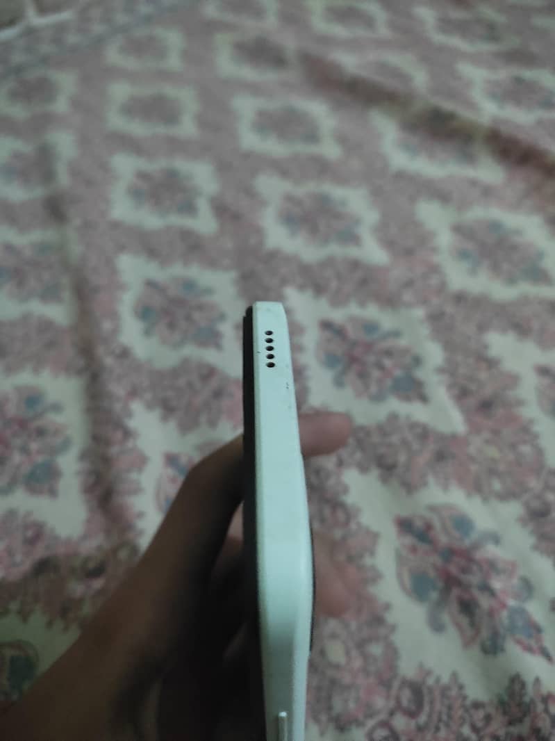 redmi A2 plus 5