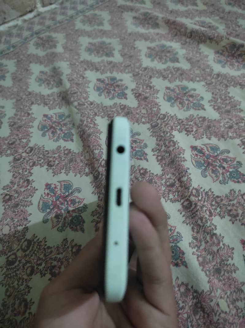 redmi A2 plus 6
